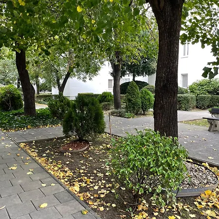 아파트 Charming Historic Hideaway Near Center *